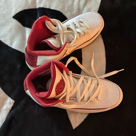 Retro Jordan 2’s - Picture 3 of 4